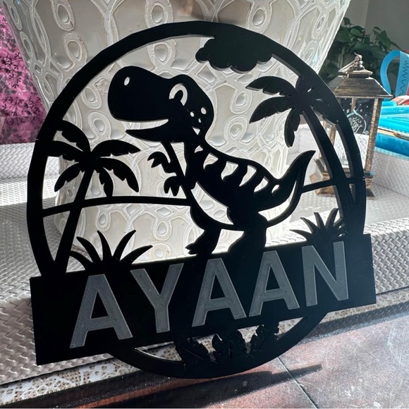 Customizable Gift Decoration - Picture 2 of 3